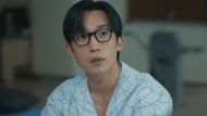 Jong-hyeon was rescued by Dong-ju and Han-na (Image via Prime Video)